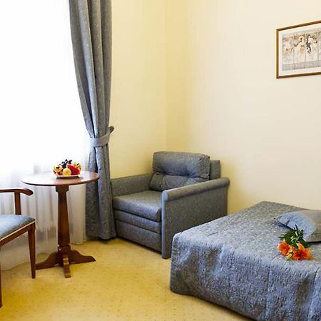 Zamek Na Skale Hotel Trzebieszowice Værelse billede