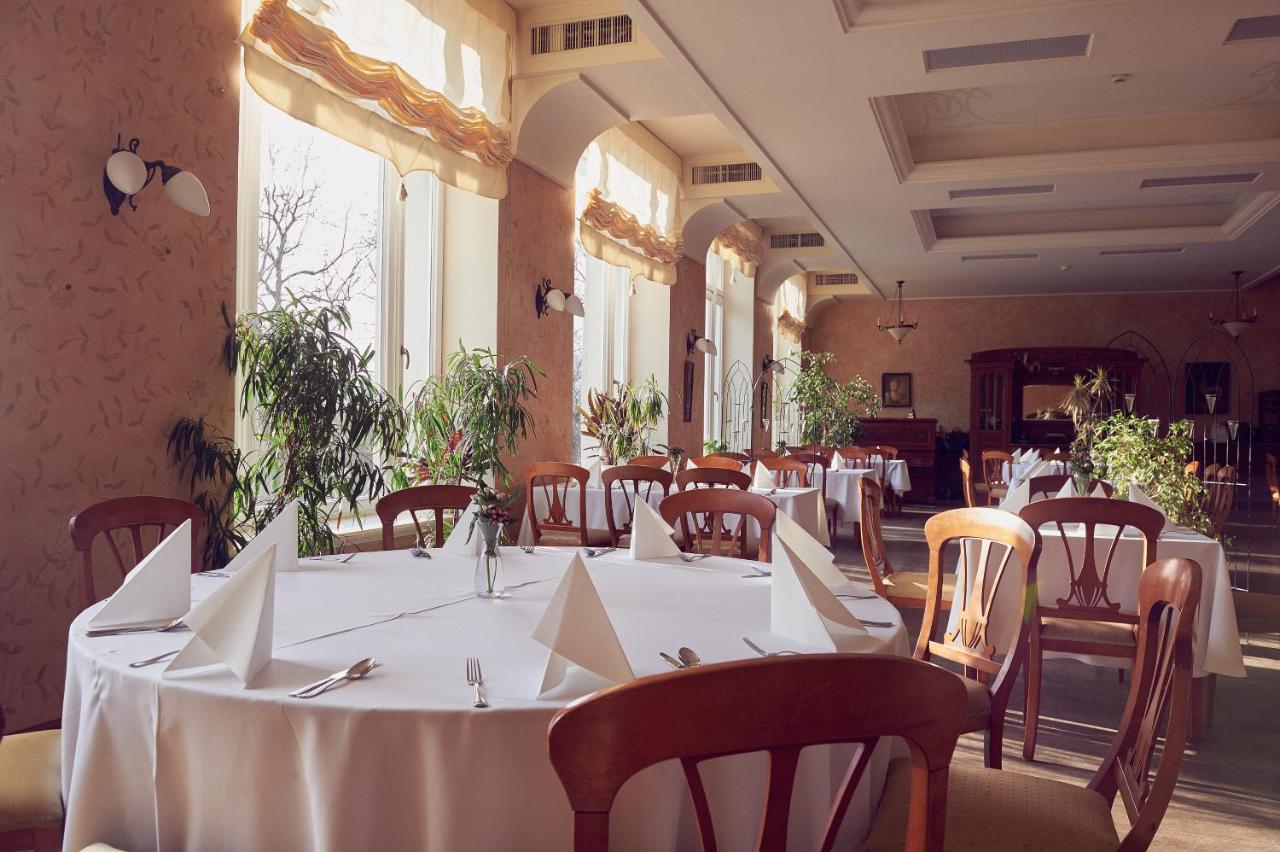 Zamek Na Skale Hotel Trzebieszowice Eksteriør billede