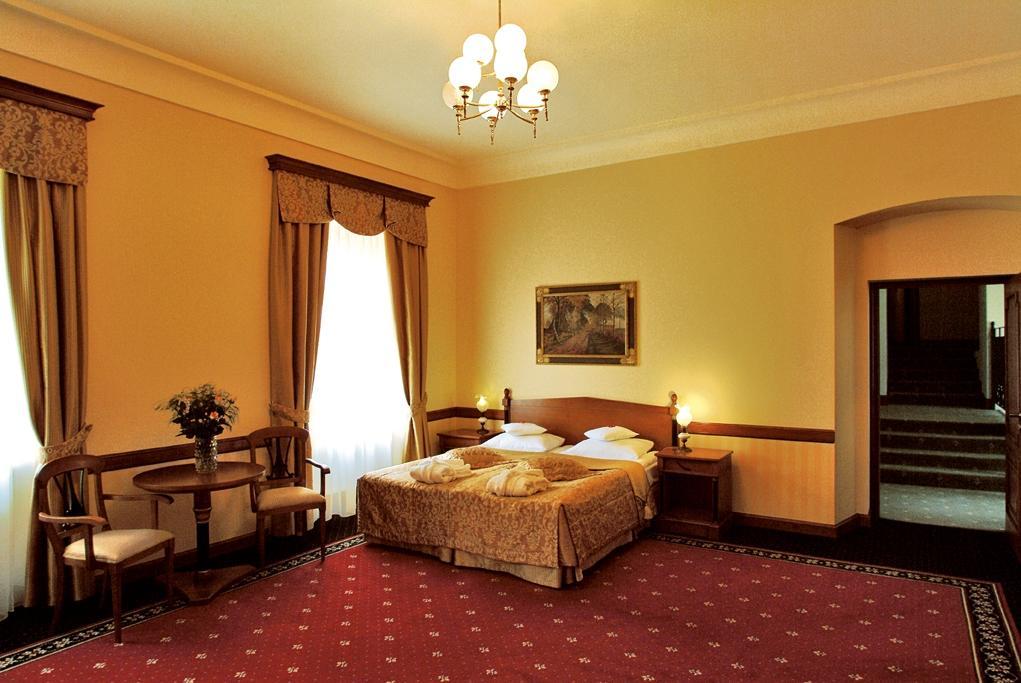Zamek Na Skale Hotel Trzebieszowice Eksteriør billede
